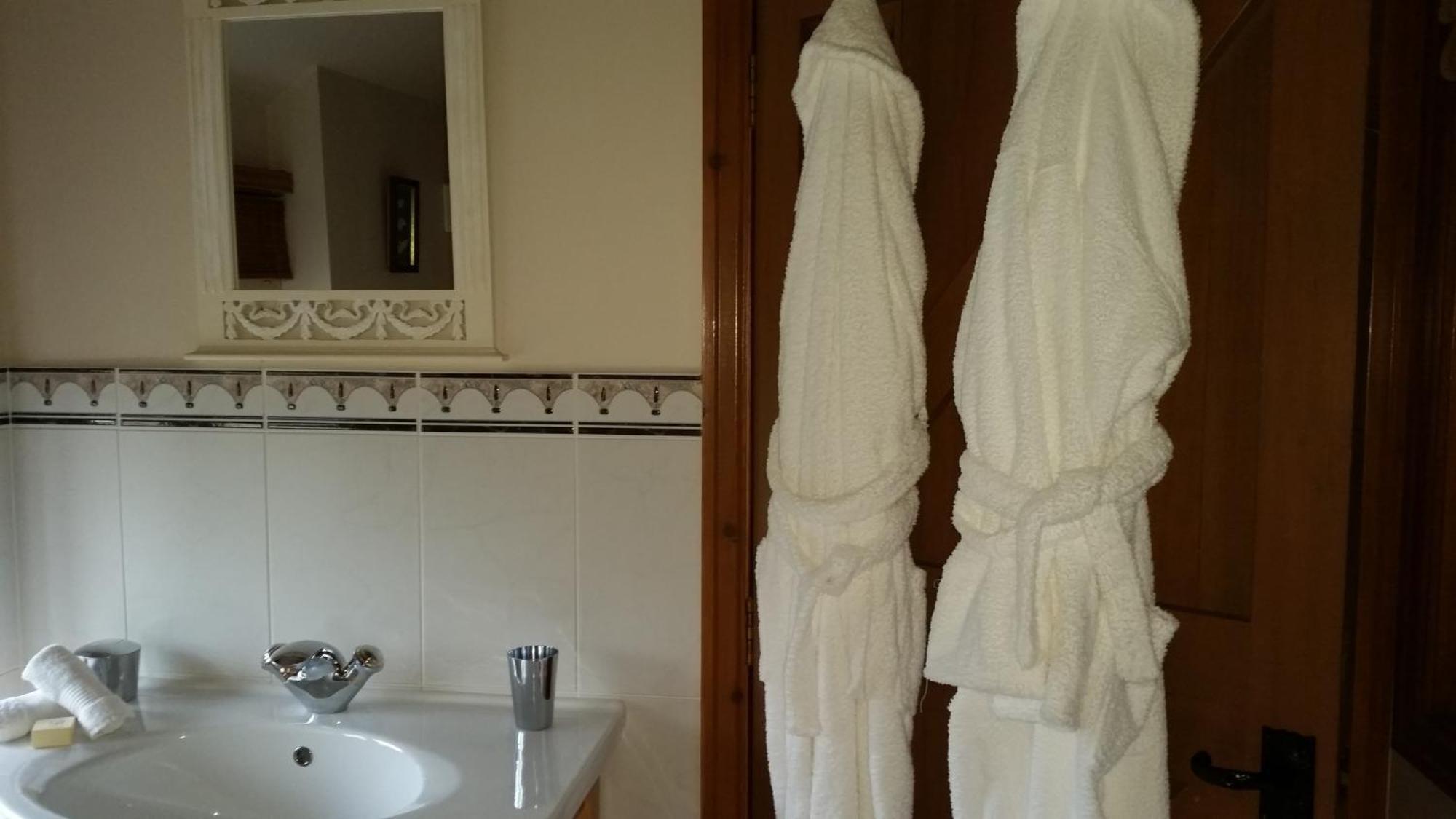 Ty Derw Country House B&B Рутин Стая снимка