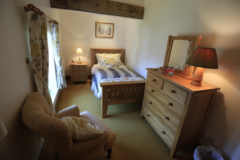 Ty Derw Country House B&B Рутин Стая снимка