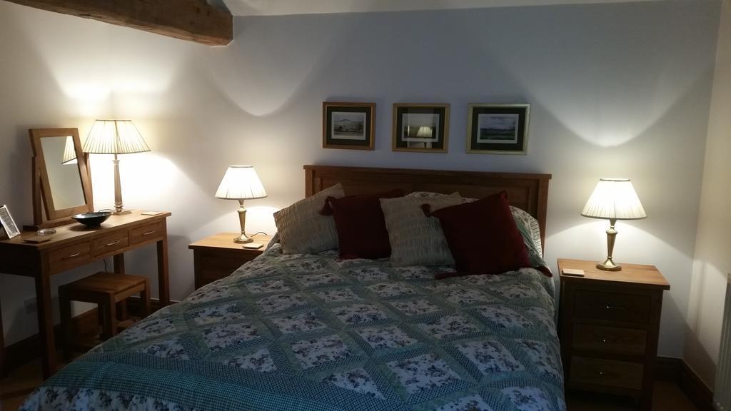 Ty Derw Country House B&B Рутин Стая снимка